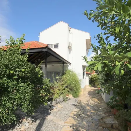 Villa Poppy *